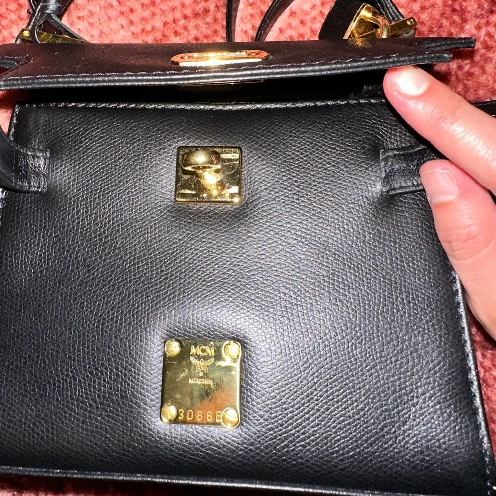 MCM Mini Heritage Satchel | Vintage | Black | Gold | Top Handle | Kelly - Picture 13 of 16